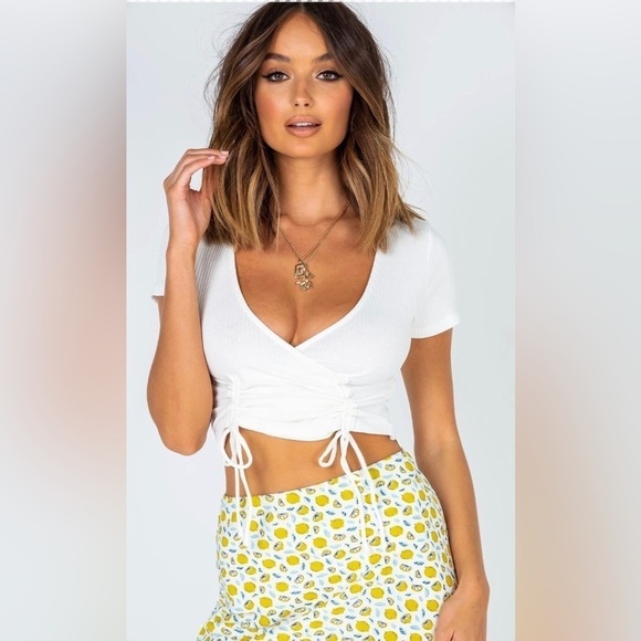 Princess Polly Tops - Princess Polly Carmend top white ribbed v neck with ruched tie fastening size 0